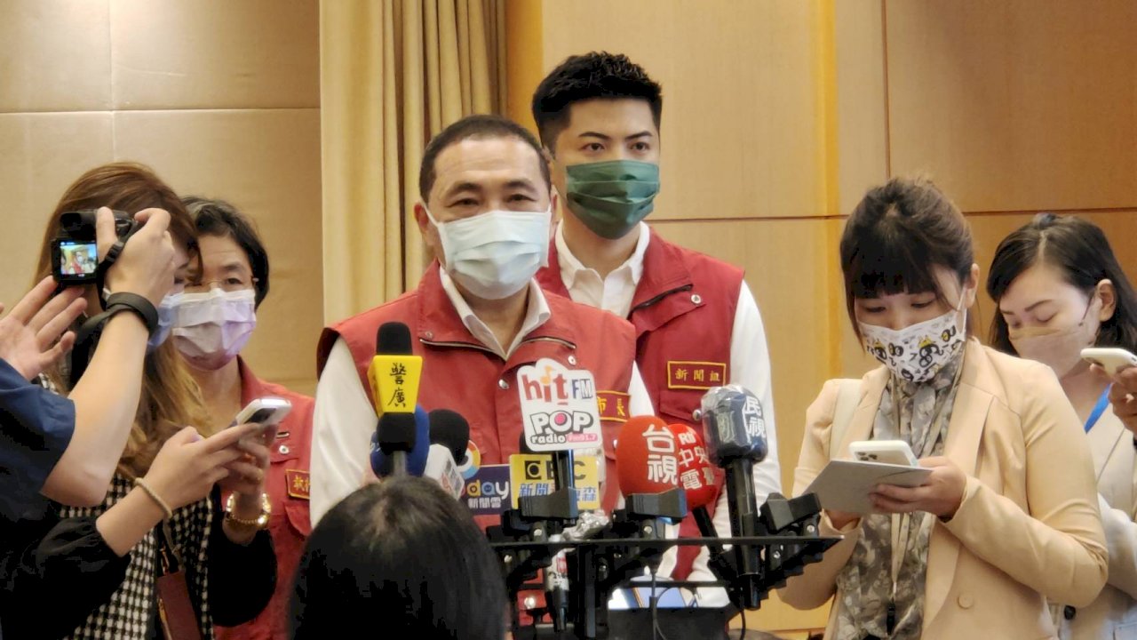 侯友宜：兼顧健康、經濟、學習 尊重新停課標準