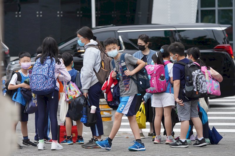 停課標準縣市不同調  教育部：中央訂基本要件
