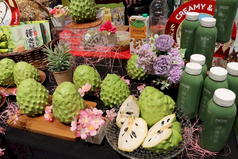 農委會射3箭搶救台東鳳梨釋迦  達成率96%
