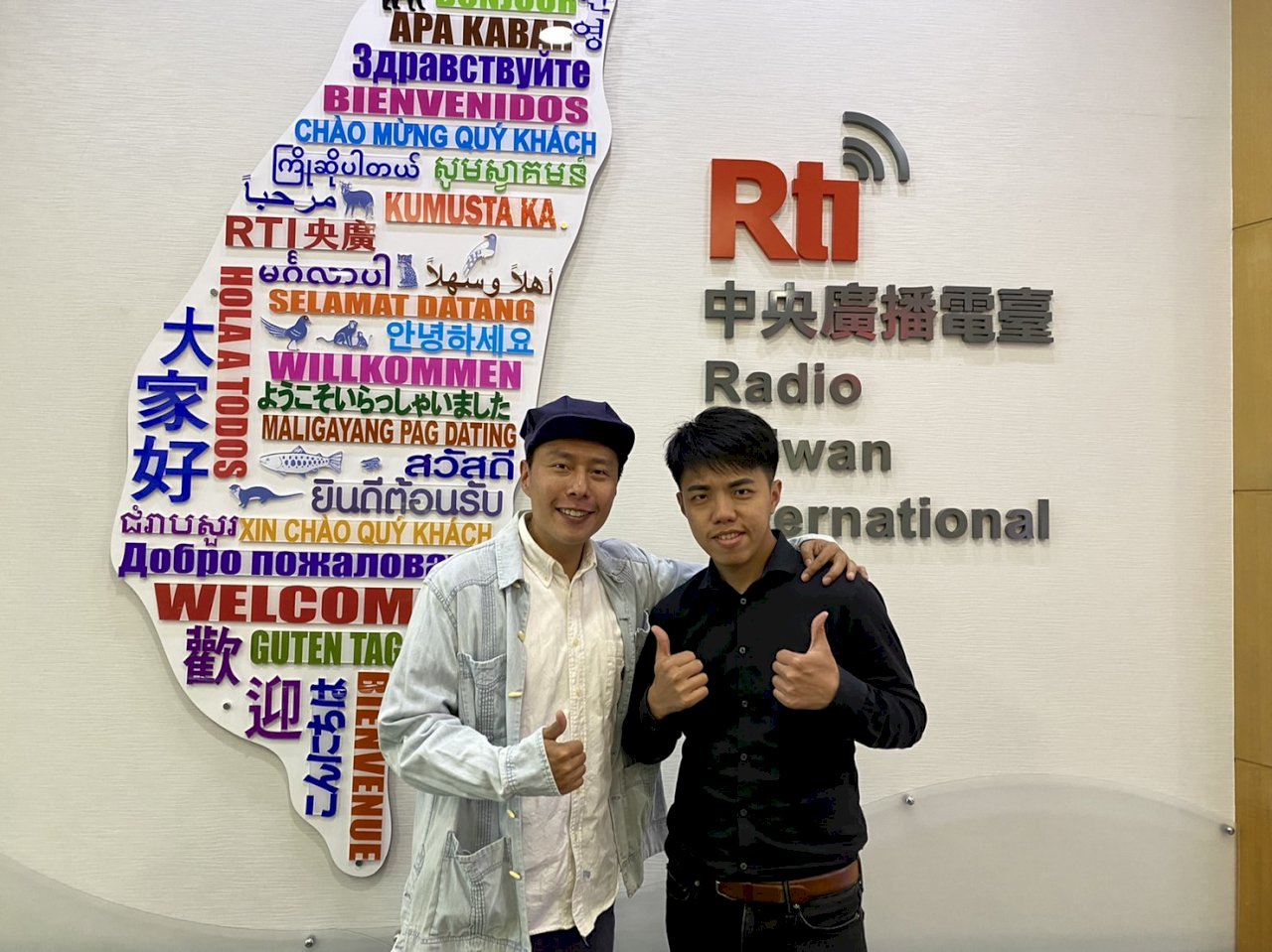 夜市放送頭｜啟樂 港仔臺語老師是青峰？