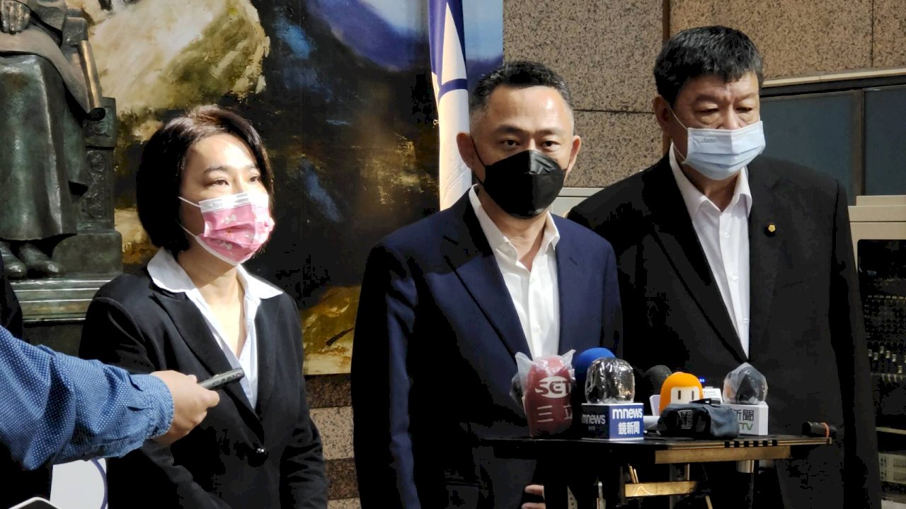 提名楊鎮浯競選連任 朱立倫：3理由需要超級女戰神陳玉珍續留立院