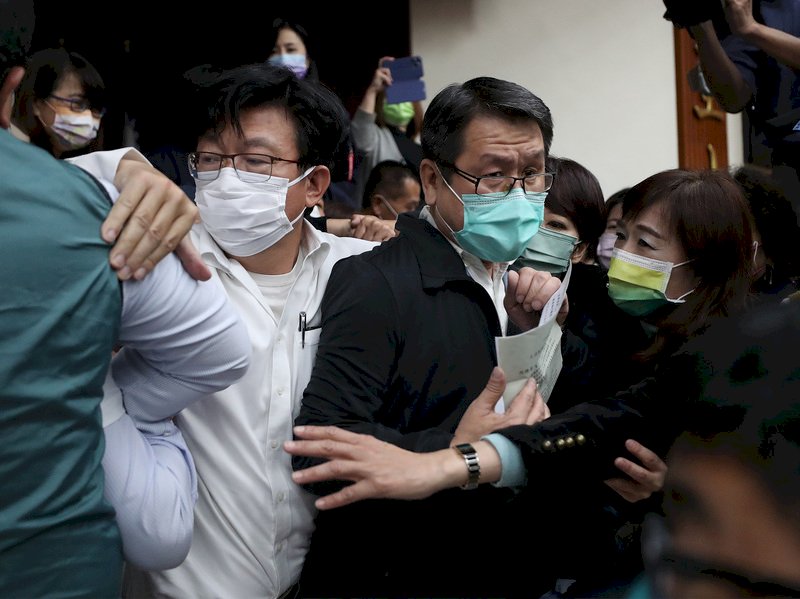 國務機要費除罪化藍綠大戰 時力、民眾黨團遺憾倉促修法