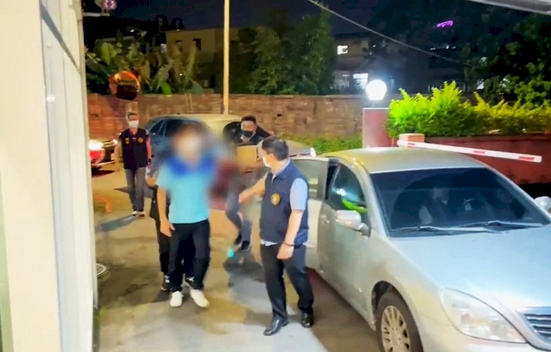 網售偽造小黃卡 蝦皮購物：已下架商品持續取締