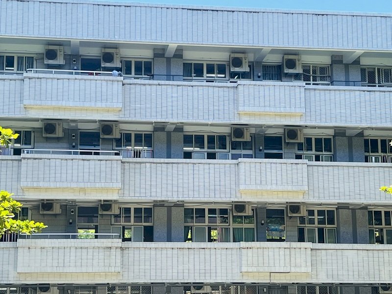 天氣熱學校不給開冷氣  可向縣市教育局反映