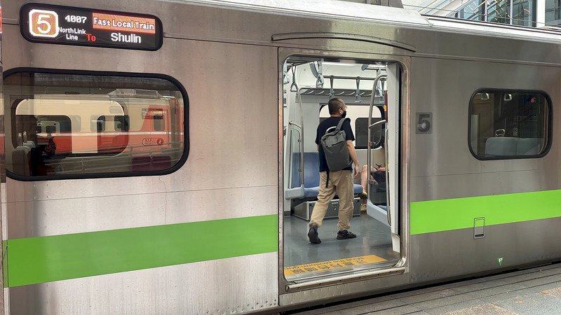 台鐵花蓮站加開2區間車 約60乘客搭乘