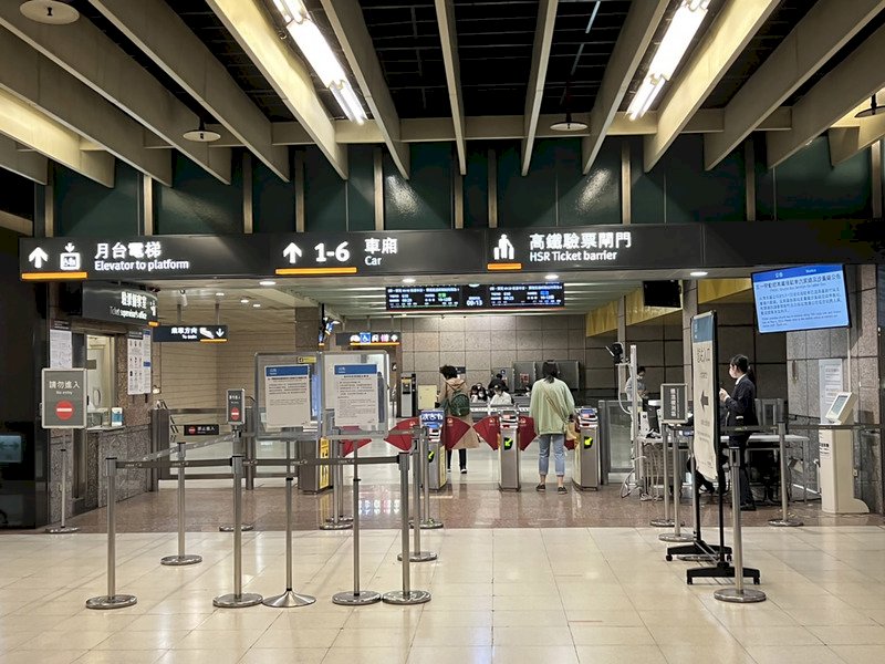 颱風影響 高鐵今午後僅雙向每小時各3班全車自由座