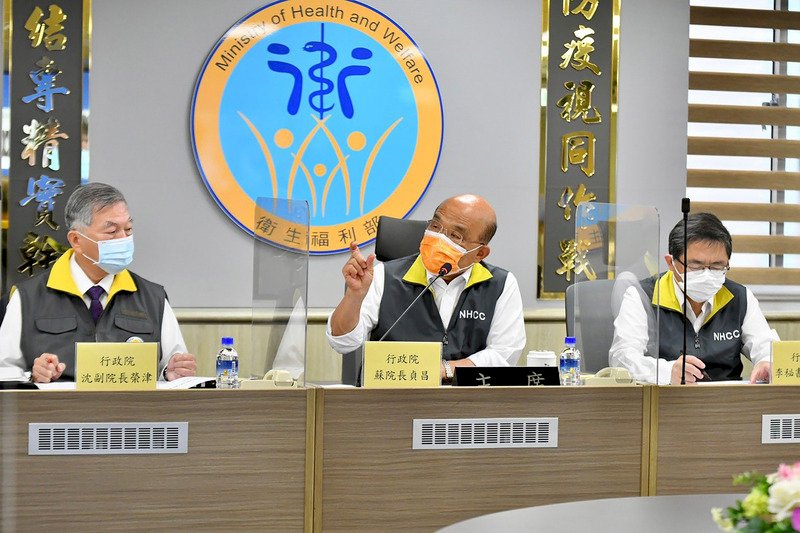 防疫往正常生活邁進 蘇貞昌：注意中重症與高風險族照護