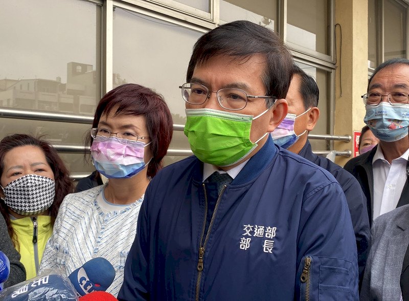 台鐵公司化 王國材：政院版工會版差距不大續協商