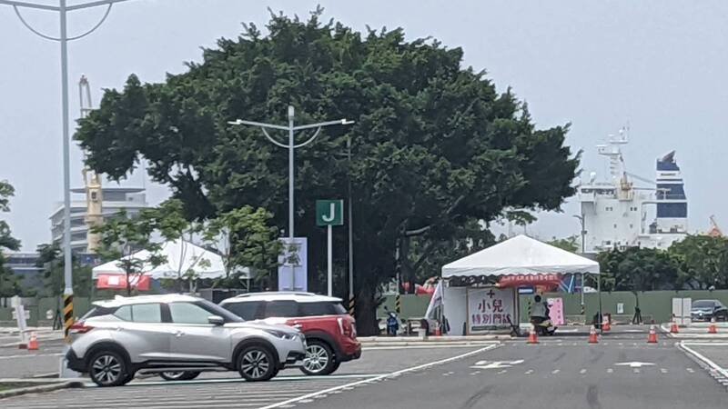 高雄開設小兒快篩陽性特診 採檢同時看診領藥