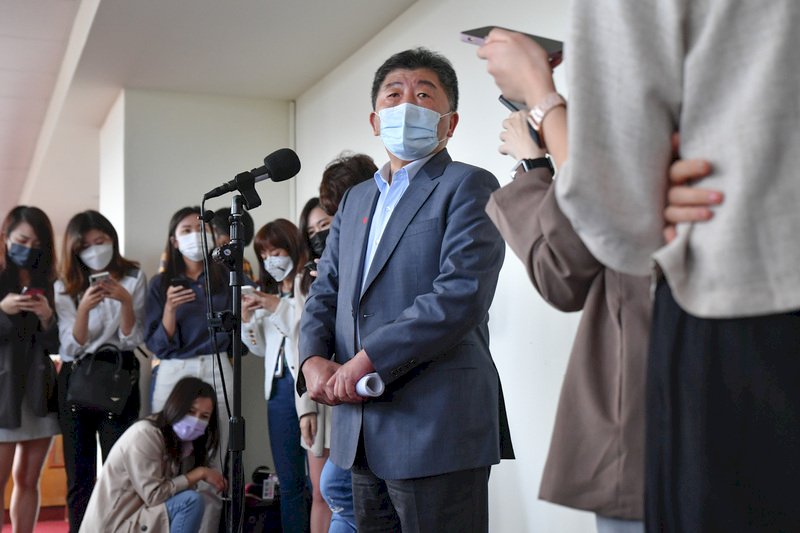 7月中擬將COVID-19調降為第四類傳染病 陳時中：有可能