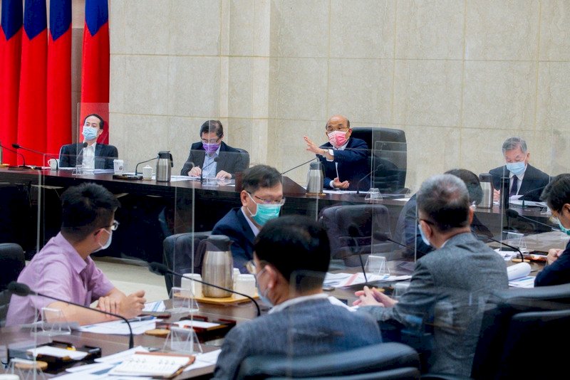 打3劑快篩陰免隔離擴及一般民眾 65歲以上快篩陽可給藥