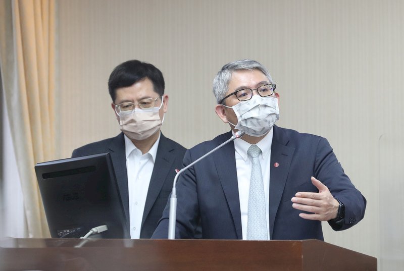 內政部次長花敬群快篩陽性  昨曾列席備詢