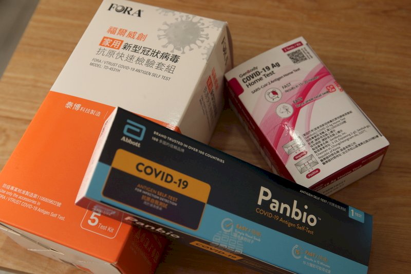 僅9天 海關放行94萬劑自用快篩