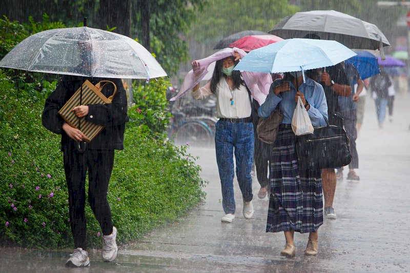 今年首波梅雨到 經濟部成立應變小組二級開設