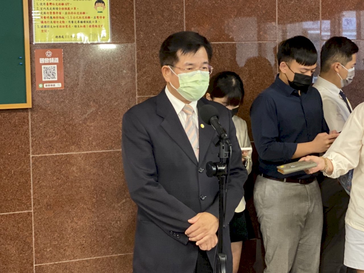 九宮格停課爭議 教長：各縣市和校長可彈性調整