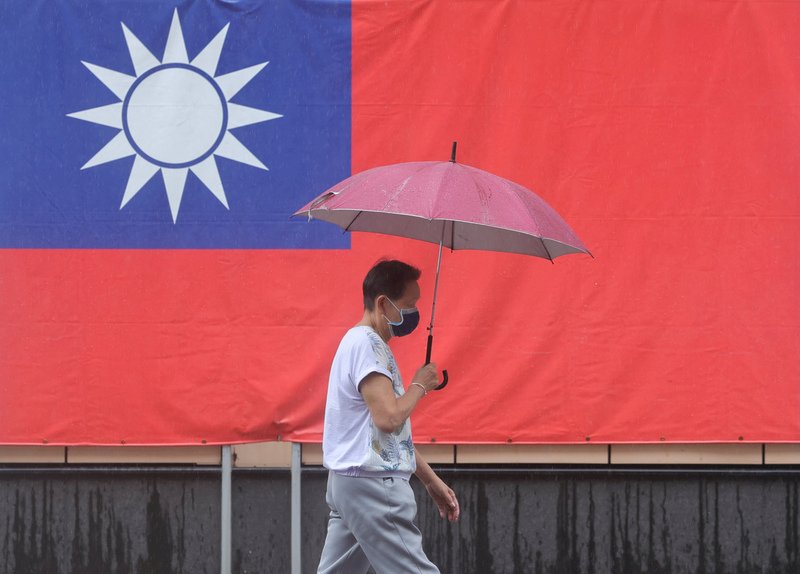 鋒面逼近各地降雨機率增 留意局部大雨