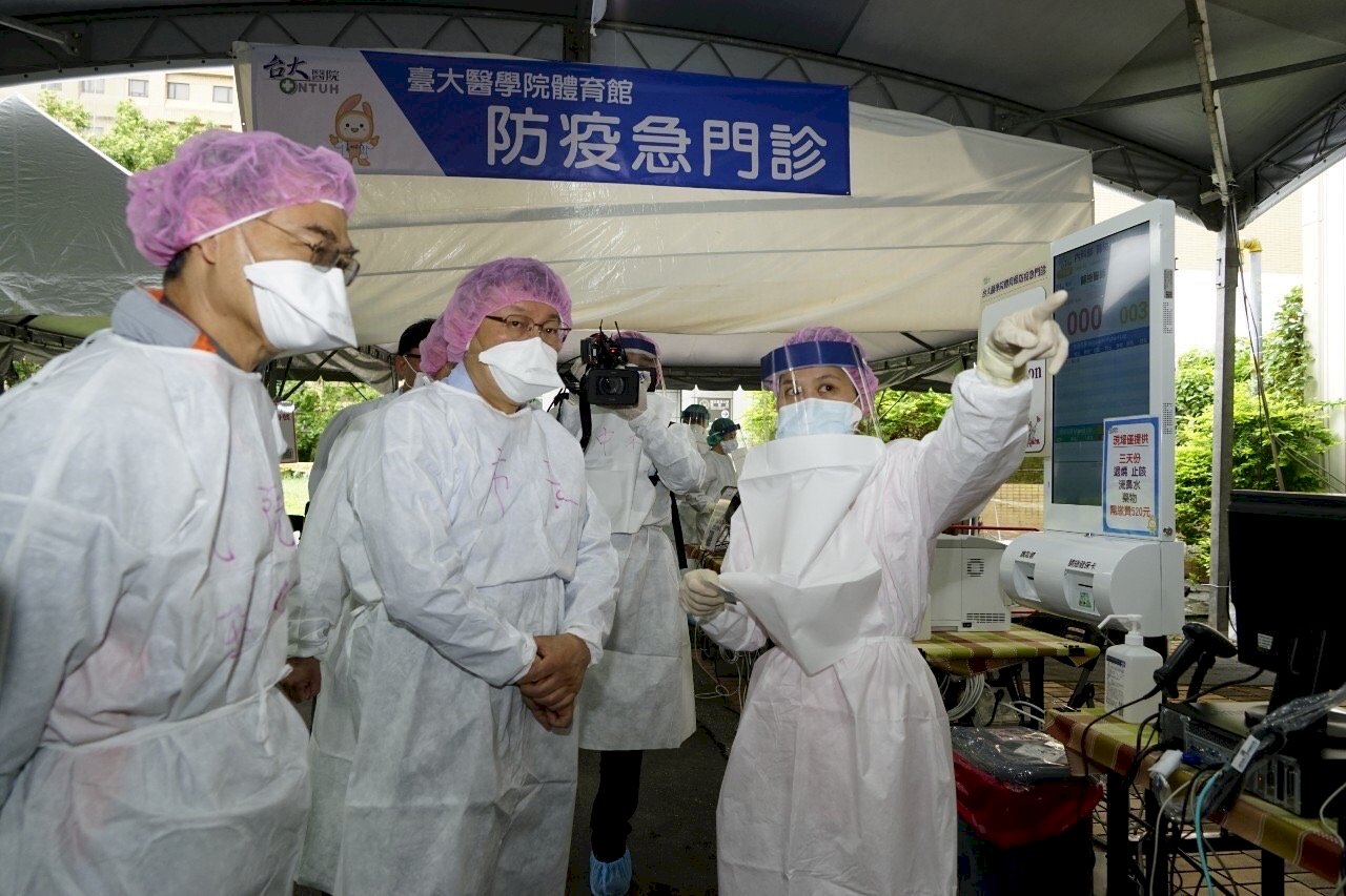 高中以下暫停2週到校？ 柯文哲：牽一髮動全身 先想好再做