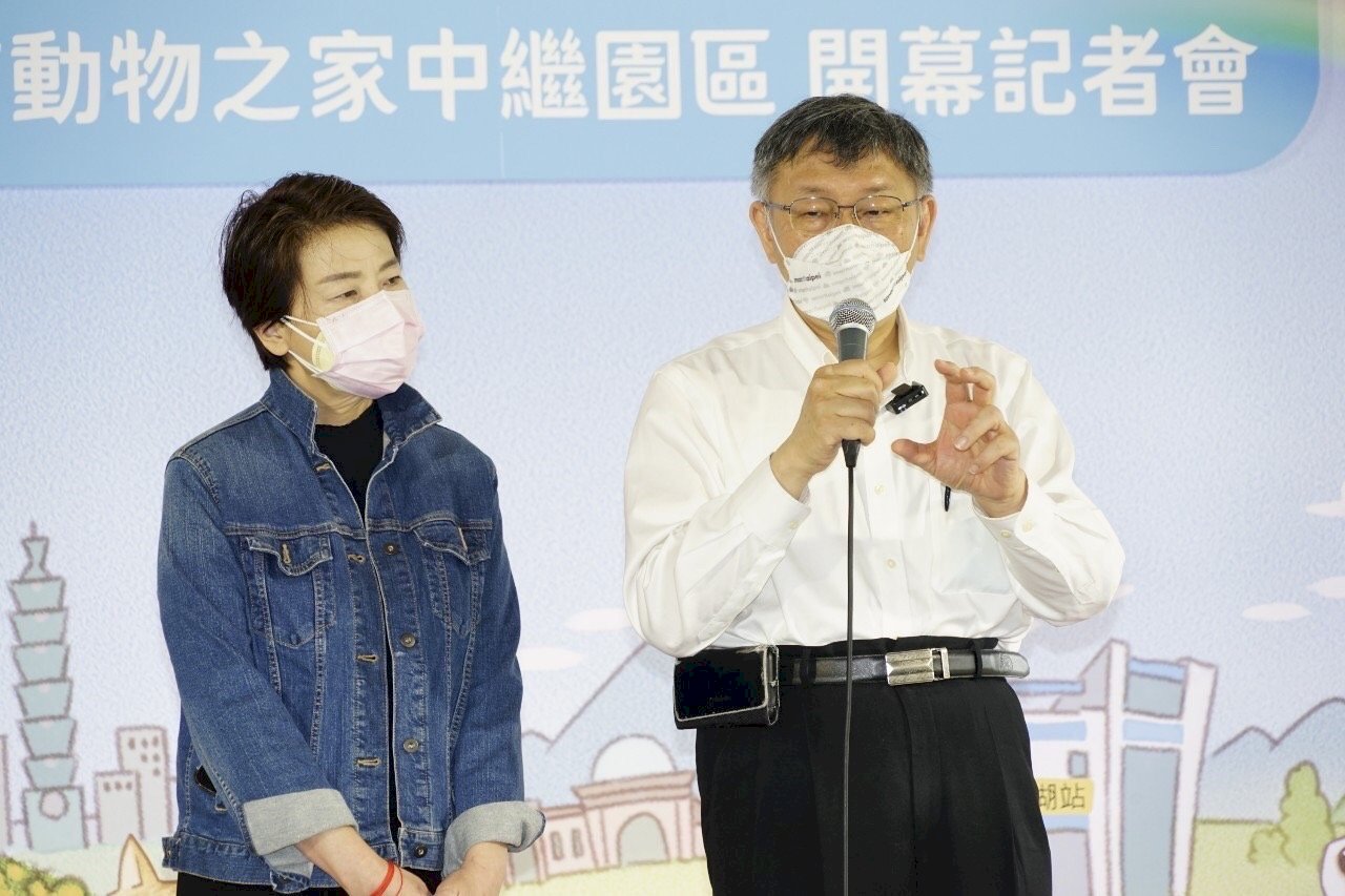 傳指揮中心放寬護病比 柯文哲指戰略戰術矛盾