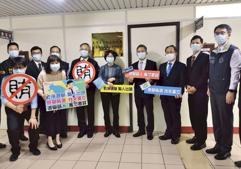 台灣進入民主選舉熱季