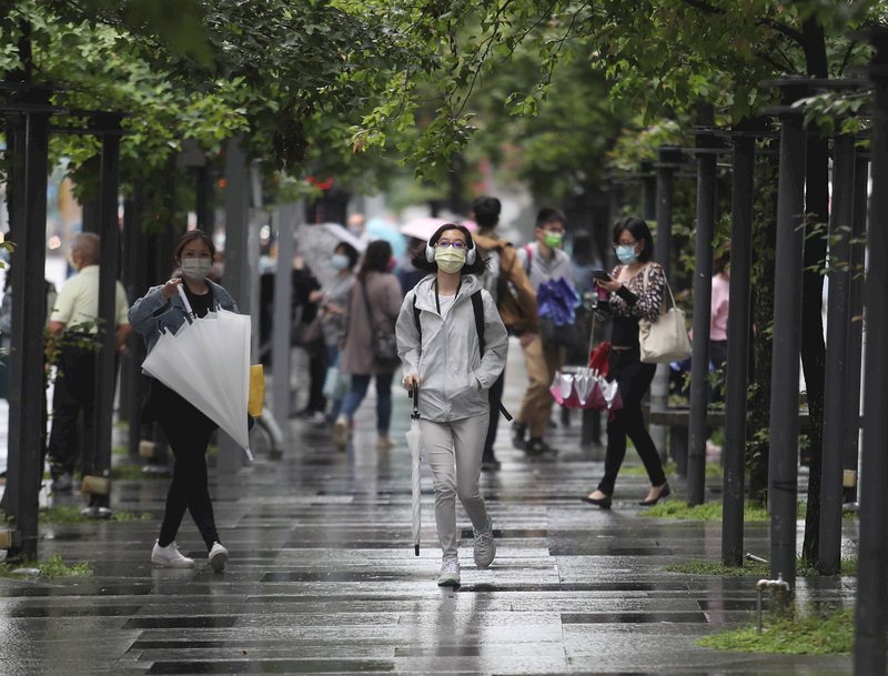今晚雨勢漸趨緩  31日鋒面再報到