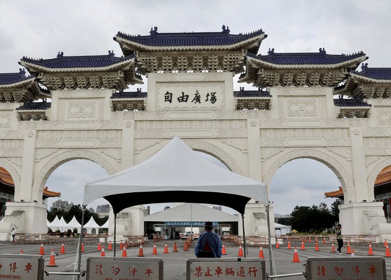 兒童疫苗施打站、車來速採檢站都設自由廣場 指揮中心：人流不重疊
