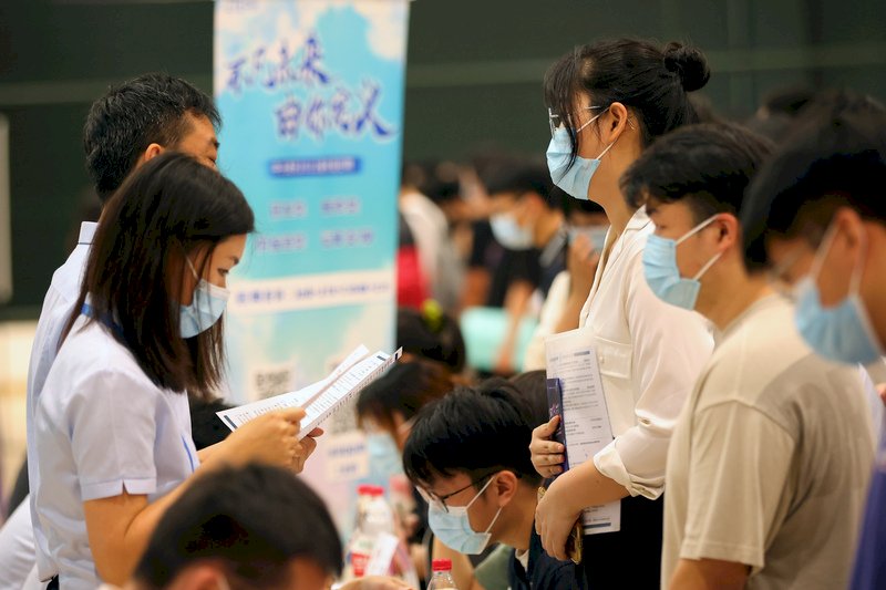 中國資安專長畢業生最搶手 平均月薪人民幣7579元