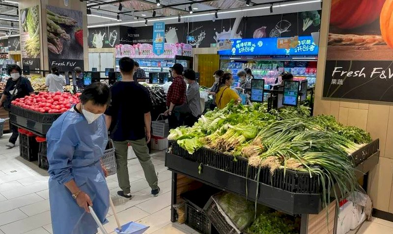 封城陰影難消 上海解封後市民仍大量採購物資