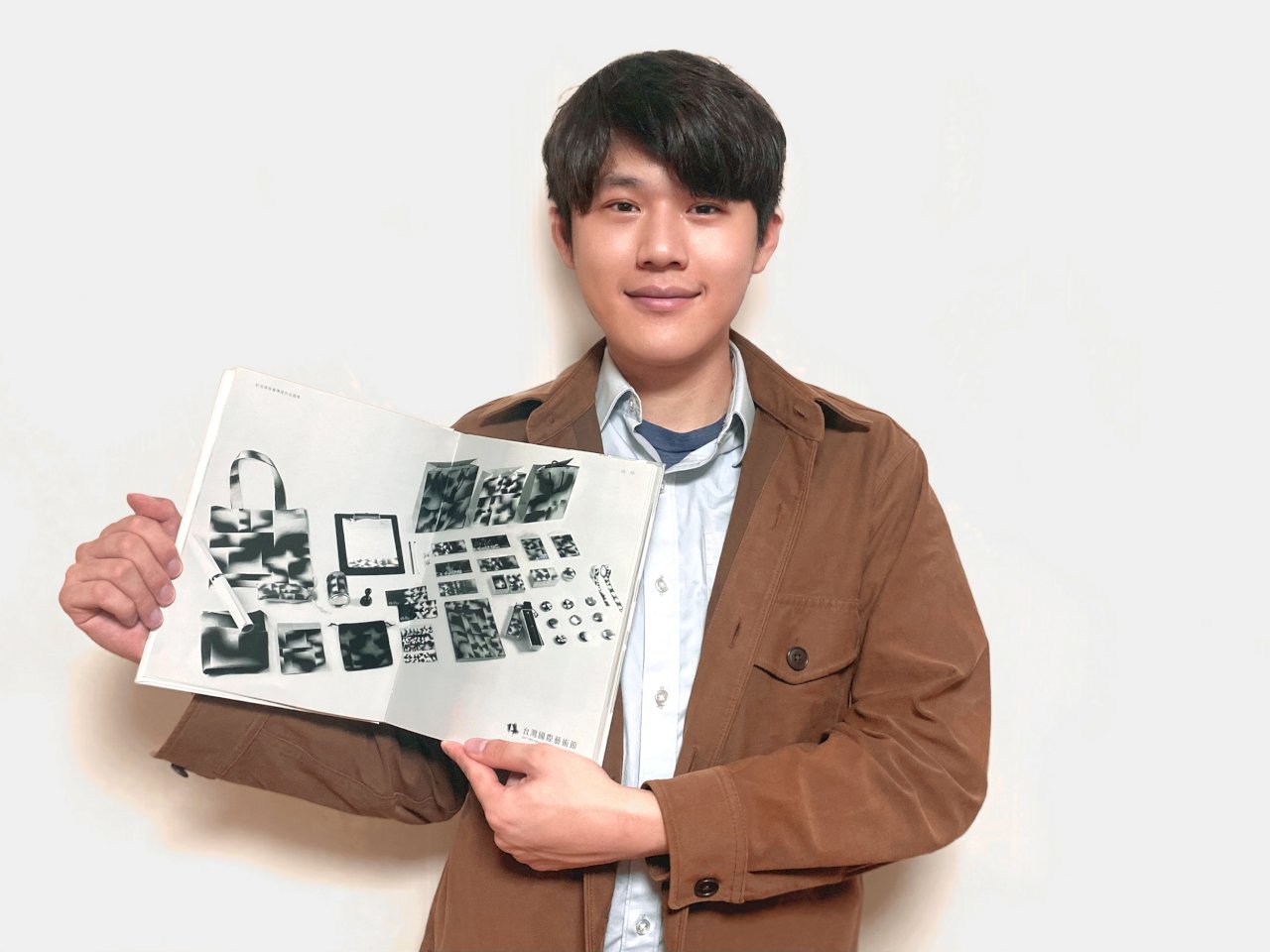 國際個人青年作品集大獎 台科大生獲獎創東亞第一人