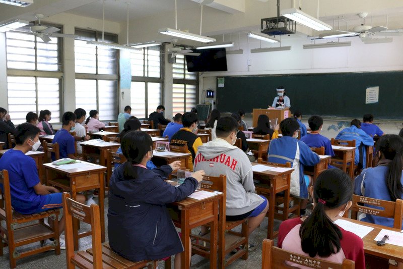 國中會考補考登場 4千多人上陣