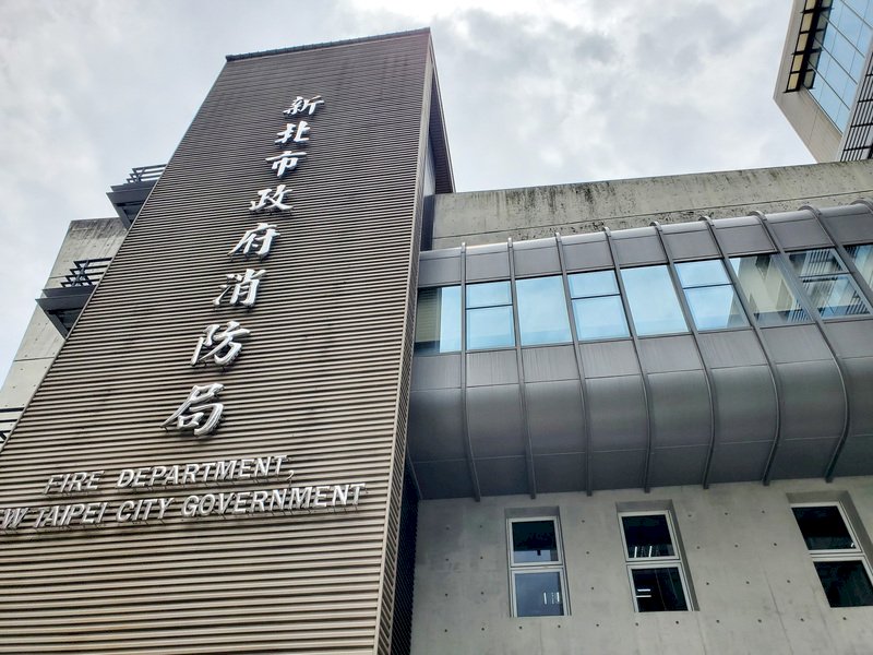 洩密給殯葬業每月獲利數十萬  新北2消防員羈押禁見