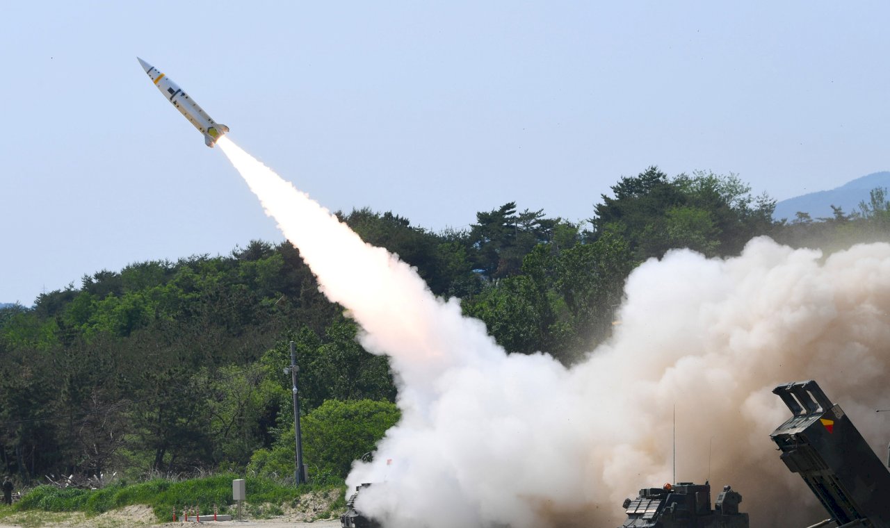 海馬斯戰術飛彈抵台 學者：射程300公里源頭打擊共軍