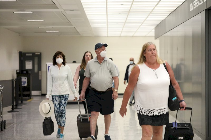 美國取消入境篩檢規定 12日起生效