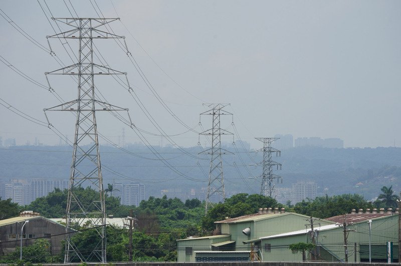 曾文生：合理電價調整  助電網建設不能停