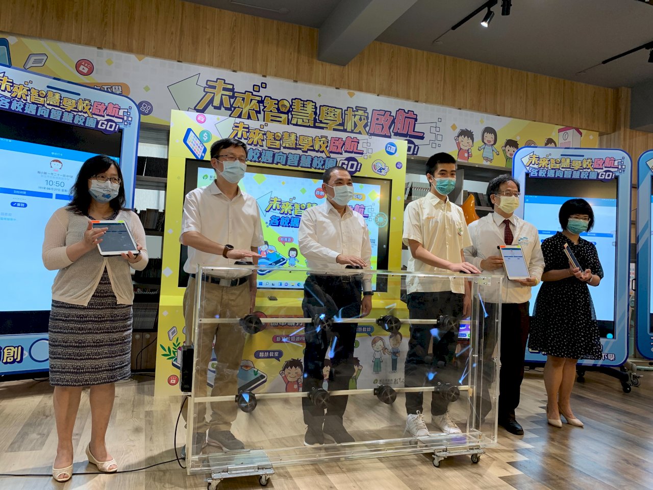 邁向智慧校園 新北市高中生下學期可打卡上下學