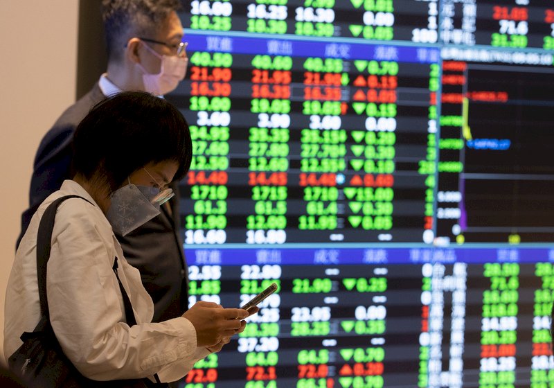 聯準會忽鴿忽鷹台股休息 投顧：聚焦年底旺季效應