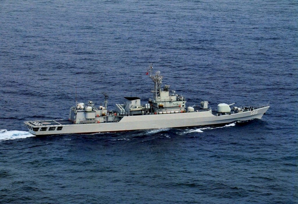 中國海軍艦艇行經釣魚台周遭 日本抗議
