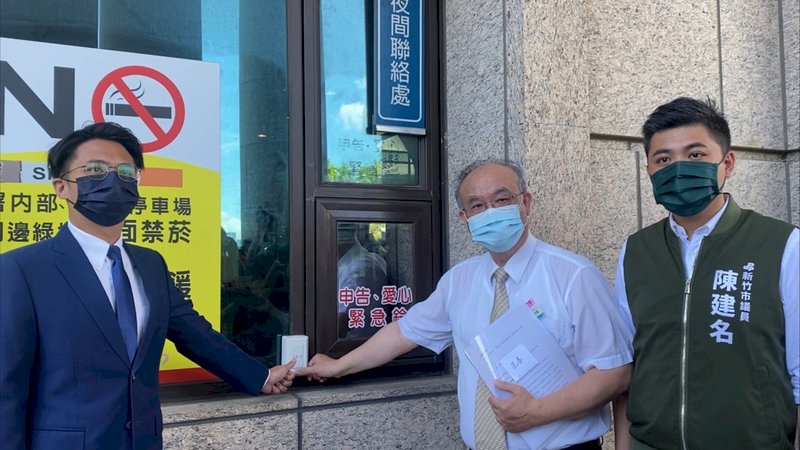 林智堅：提告王鴻薇加重誹謗  藍營續質疑論文涉抄襲