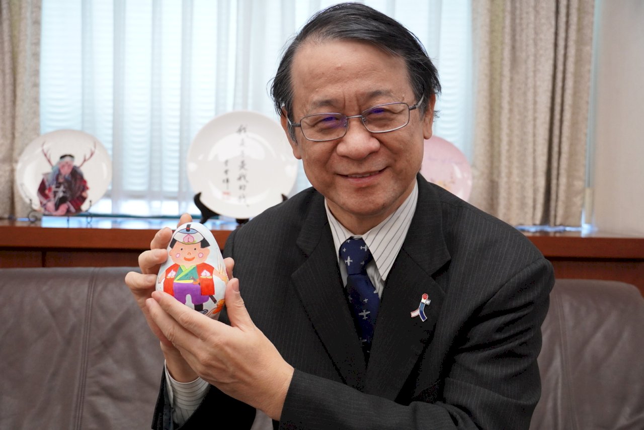 泉裕泰憶安倍昔交付任務  「不要讓台灣民眾感到寂寞」