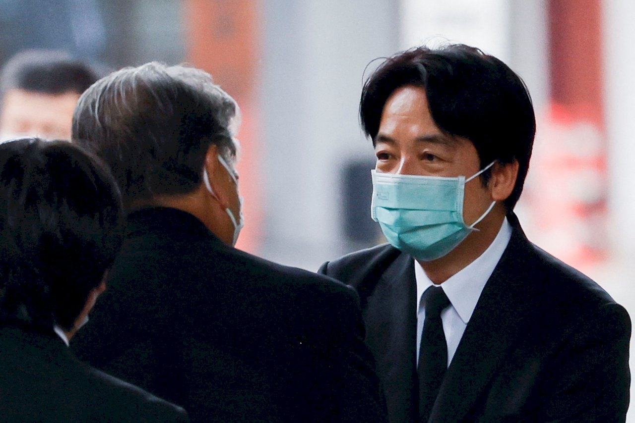 安倍前首相逝世與兩岸關係、河南村鎮銀行維權被鎮壓與介紹「戎禮馨香」一書