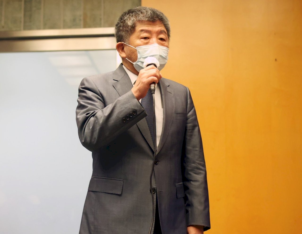 民進黨挺林智堅 蔣、黃批無是非 陳時中：先相信同志