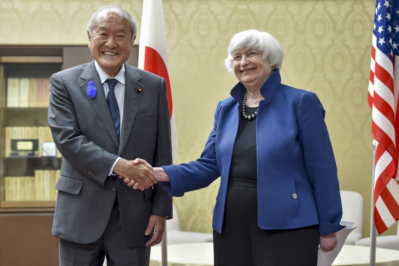 美日財長同意 解決烏克蘭戰爭對貨幣和經濟的影響
