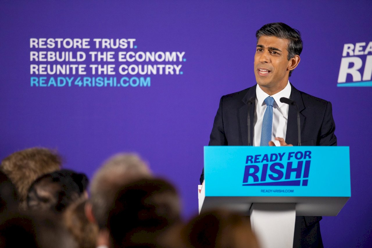 英國首相之爭 蘇納克擴大領先
