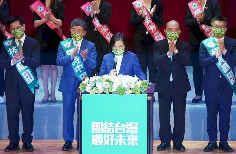 民進黨拚18歲公民權複決 總統：當自己選舉般全力宣傳