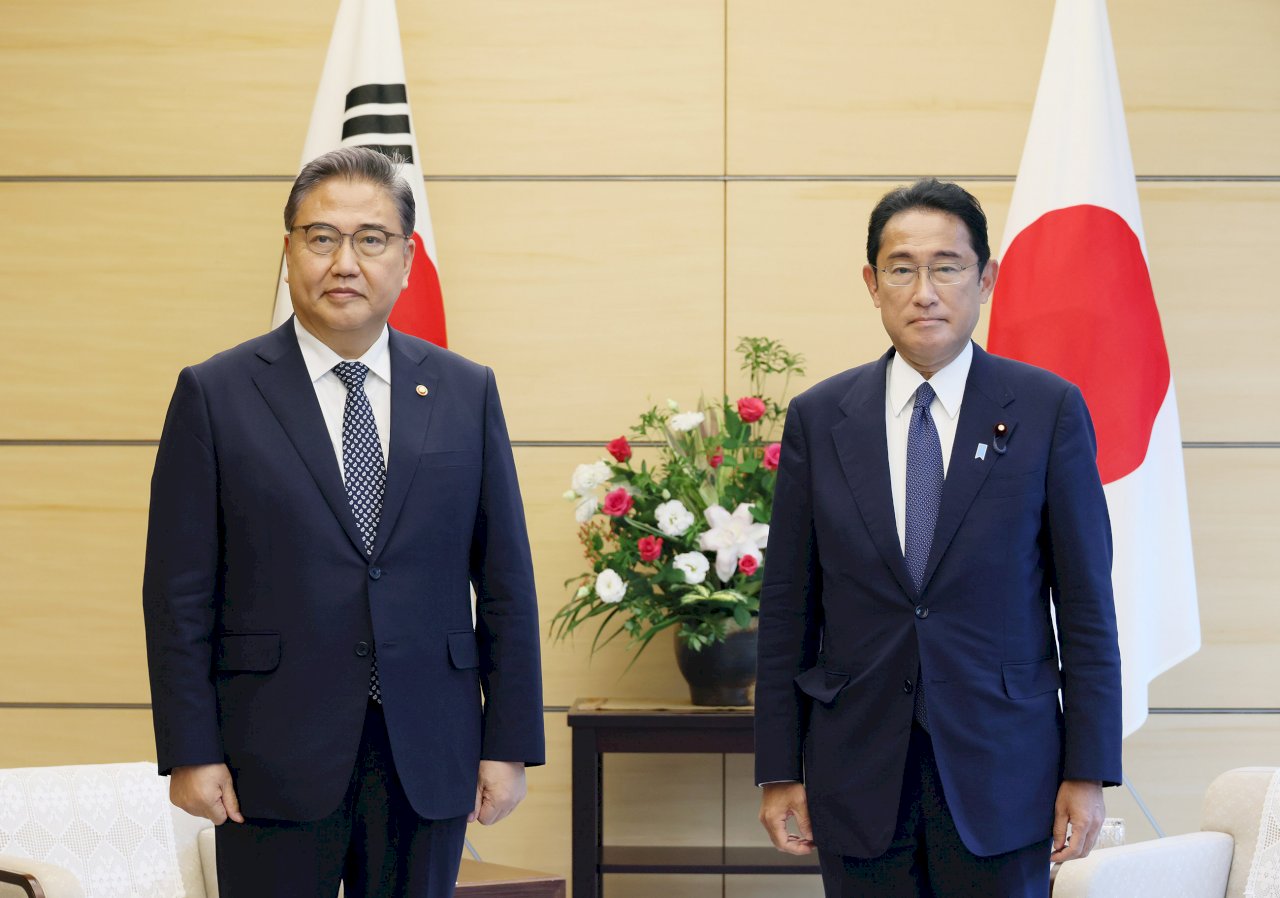 韓國外長時隔4年拜會日相 轉達尹錫悅悼念安倍