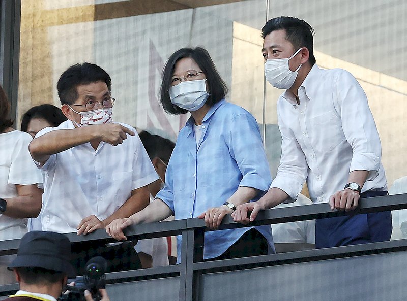 總統官邸商討為論文拆彈？ 林智堅競辦：總統要求持續向外界說明