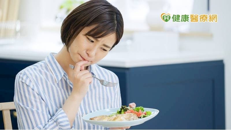 長新冠「食不知味」？按五穴道有助緩解