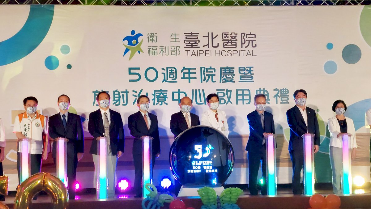 台北醫院照顧新北百萬居民 蘇揆允諾未來預算無上限