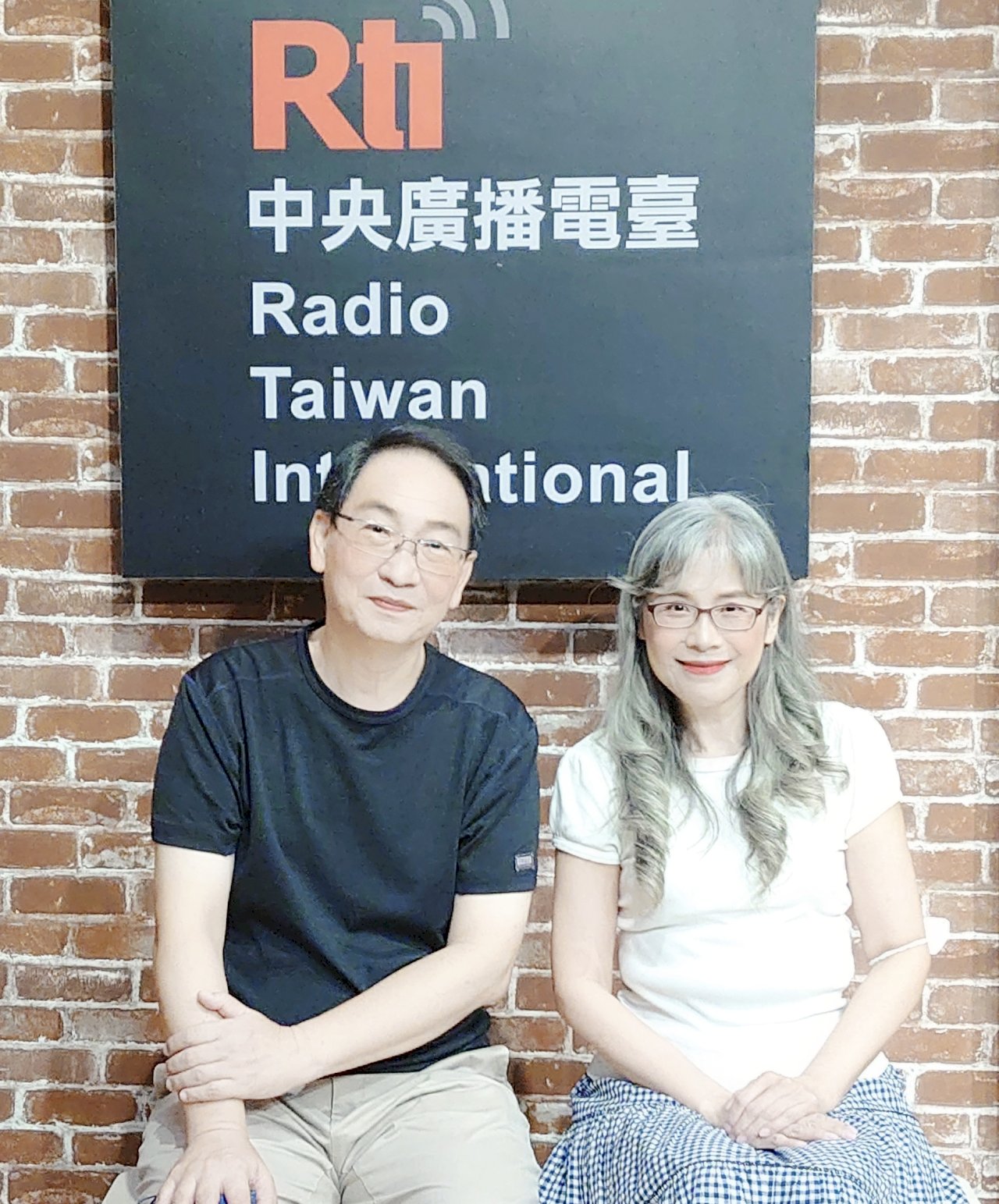 Voice to the World 專訪資深民歌手 / 靳鐵章