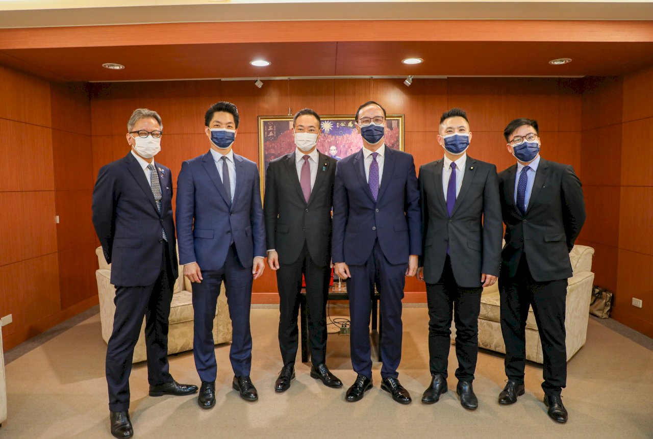 日本政要接續訪台 朱立倫：國民黨知日、友日