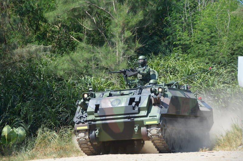 模擬敵軍登陸東海岸  裝甲運兵車灘頭反擊殲敵